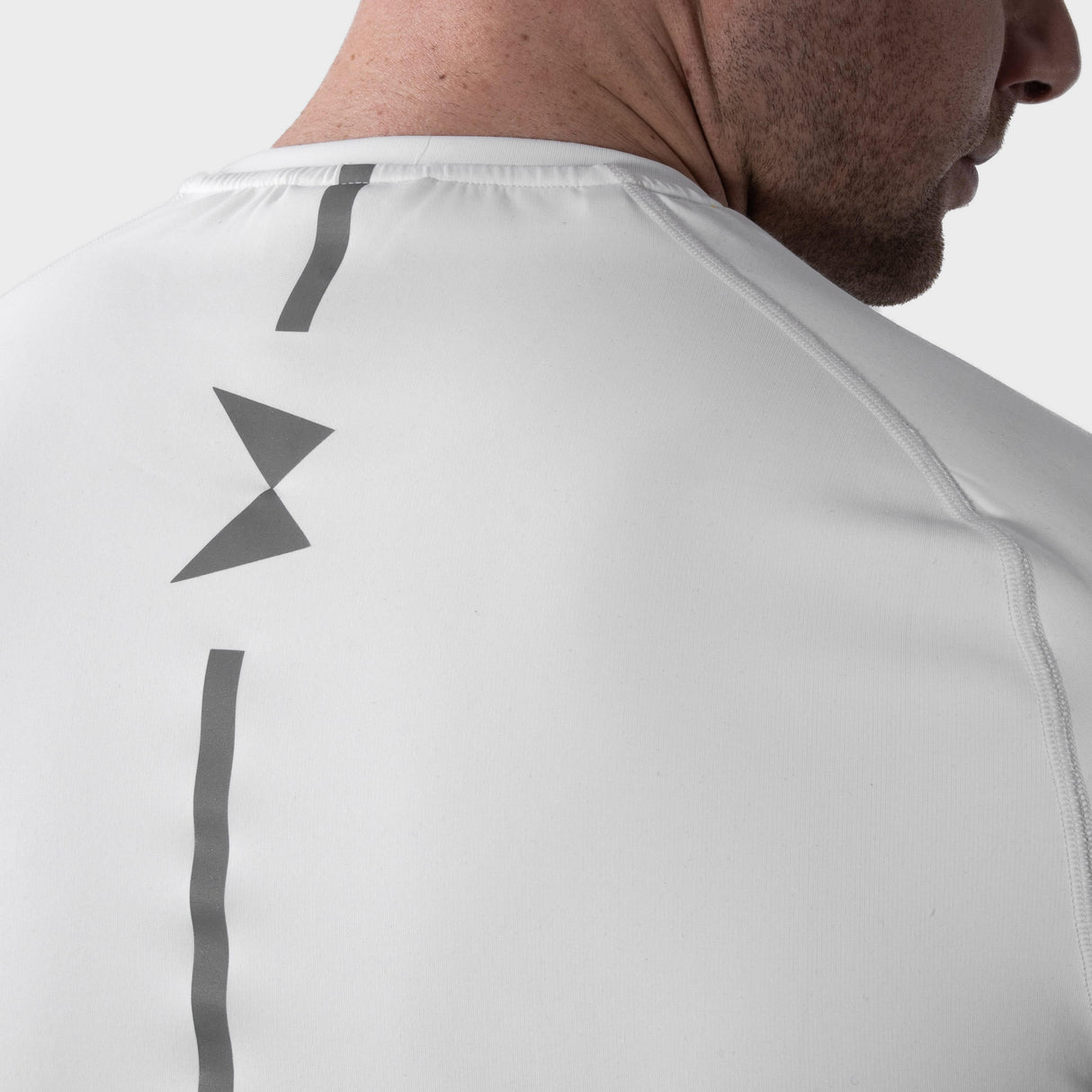 Hero Motion T-shirt Long Sleeve - White